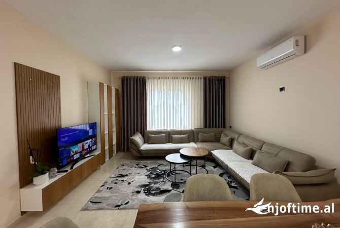 Shtepi ne shitje 4+1 ne Tirane - 260,000 Euro