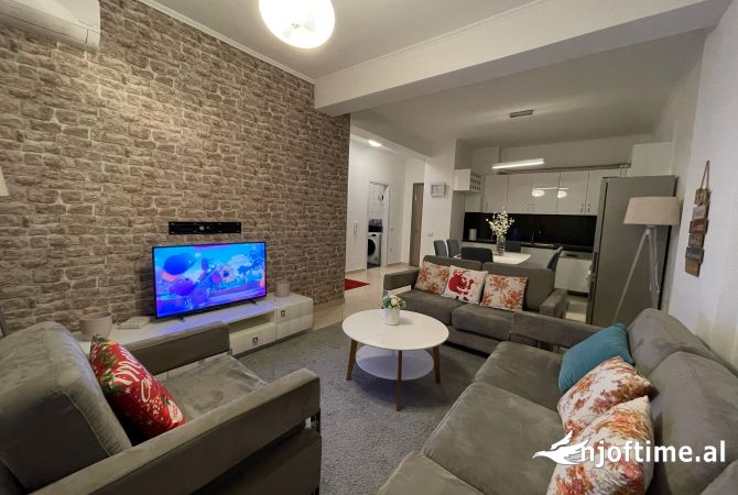 Shtepi me qera 2+1 ne Tirane - 550 Euro