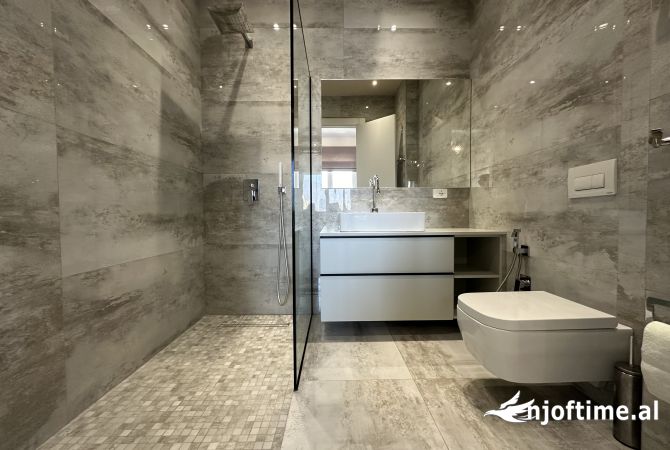 Shtepi me qera Apartament ne Tirane, 2+1, Mobilimi E mobiluar, Pagesa 1,200  Euro.