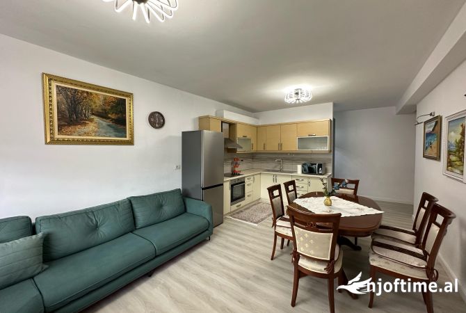 Shtepi me qera 2+1 ne Tirane - 630 Euro