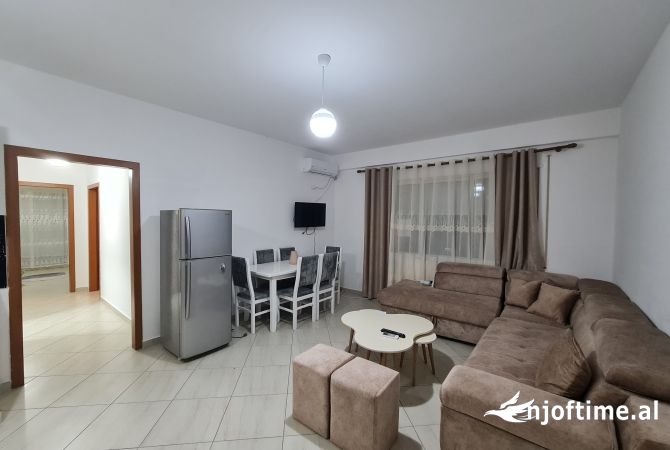 Shtepi me qera 2+1 ne Tirane - 430 Euro
