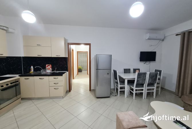 Shtepi me qera 2+1 ne Tirane - 430 Euro