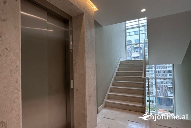 Shtepi me qera Apartament ne Tirane, 1+1, Mobilimi E mobiluar, Pagesa 900  Euro.