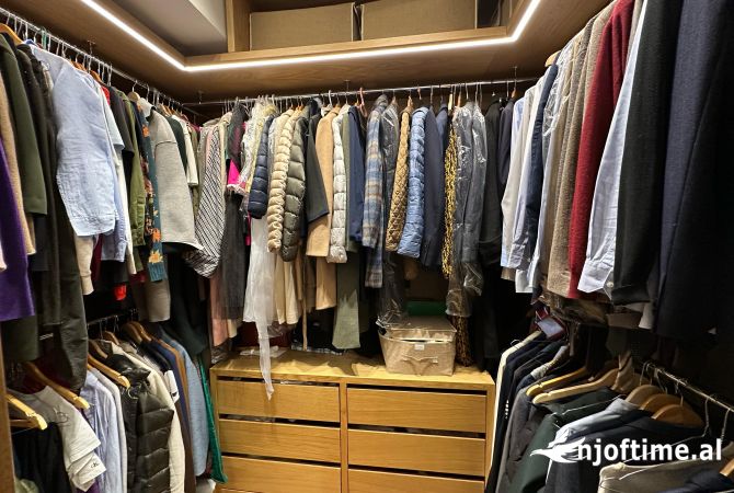 Shtepi ne shitje Apartament ne Tirane, 2+1, Mobilimi E mobiluar, Pagesa 395,000  Euro.