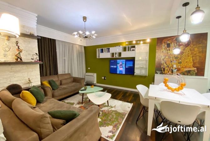 Shtepi me qera 2+1 ne Tirane - 780 Euro
