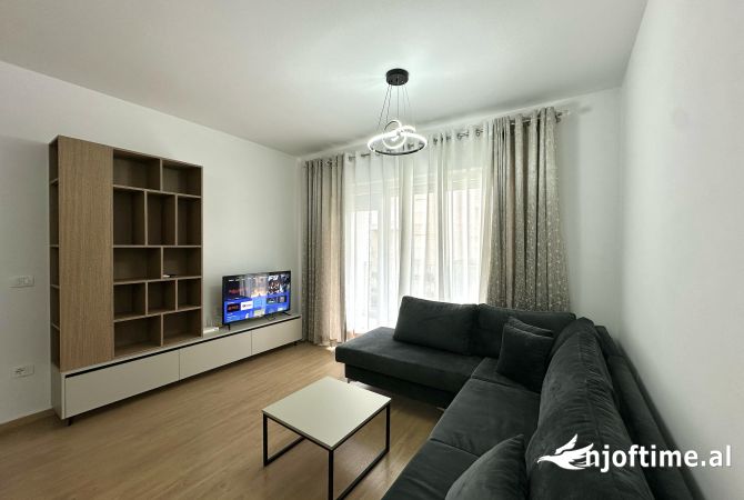 Shtepi me qera Apartament ne Tirane, 2+1, Mobilimi E mobiluar, Pagesa 1,000  Euro.