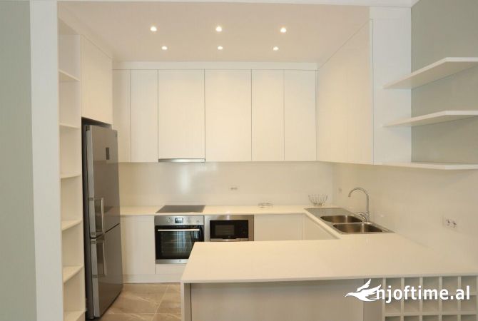 Shtepi me qera Apartament ne Tirane, 2+1, Mobilimi E mobiluar, Pagesa 1,400  Euro.