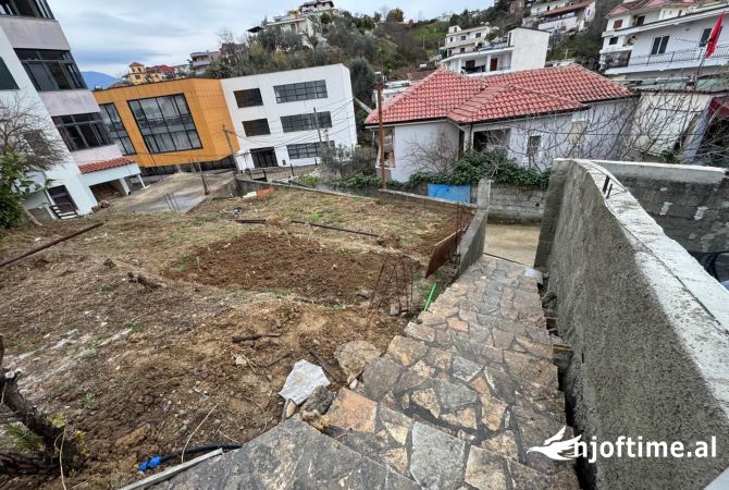 Shtepi ne shitje 4+1 ne Tirane - 290,000 Euro