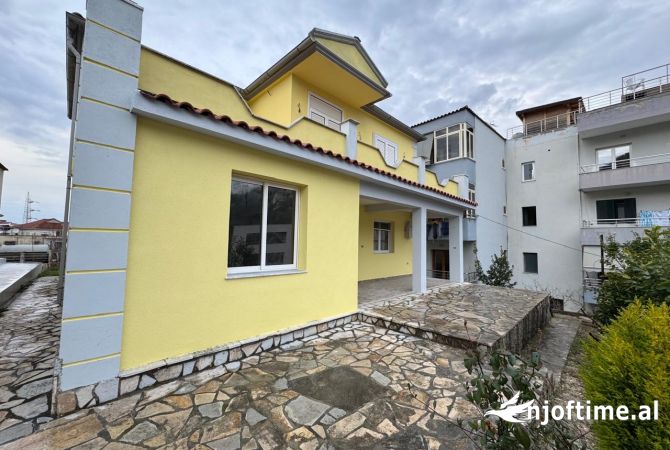 Shtepi ne shitje 4+1 ne Tirane - 290,000 Euro