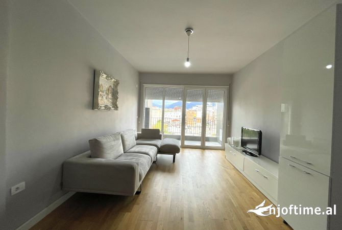 Shtepi me qera 1+1 ne Tirane - 700 Euro