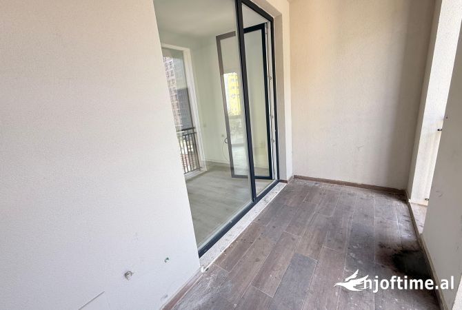 Shtepi me qera Apartament ne Tirane, 2+1, Mobilimi Bosh, pa mobiluar, Pagesa 550  Euro.