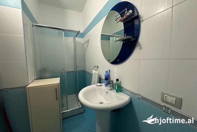 Shtepi ne shitje Apartament ne Vlore, 1+1, Mobilimi E mobiluar, Pagesa 178,000  Euro.