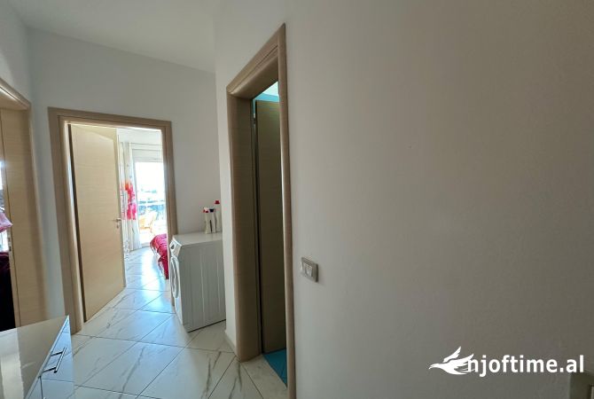 Shtepi ne shitje Apartament ne Vlore, 1+1, Mobilimi E mobiluar, Pagesa 178,000  Euro.