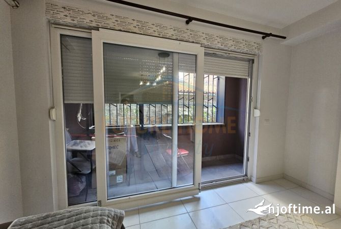 Shtepi me qera 1+1 ne Tirane - 450 Euro