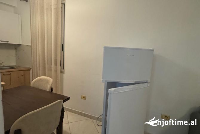 Shtepi me qera 1+1 ne Tirane - 400 Euro