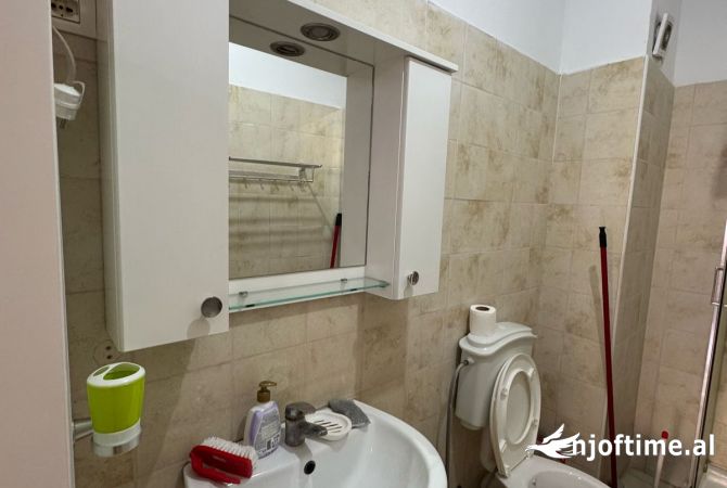Shtepi me qera 2+1 ne Tirane - 450 Euro
