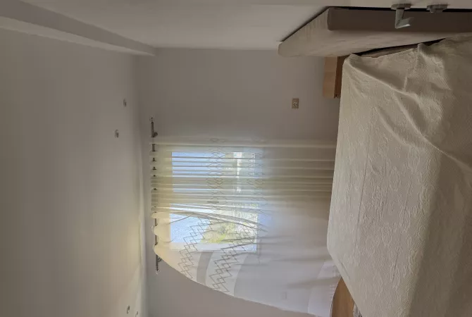 Shtepi me qera 2+1 ne Tirane - 370 Euro