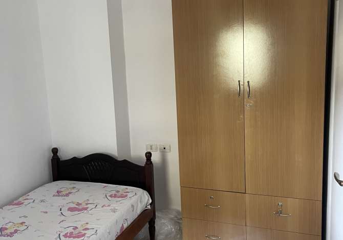 Shtepi me qera Apartament ne Tirane, 2+1, Mobilimi E mobiluar, Pagesa 45,000  Leke.