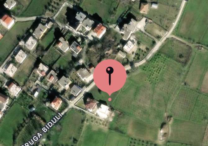 Truall ose Toke ne Durres - 35,000 Euro