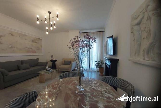 Casa in affitto 1+1 a Tirana - 1,000 Euro