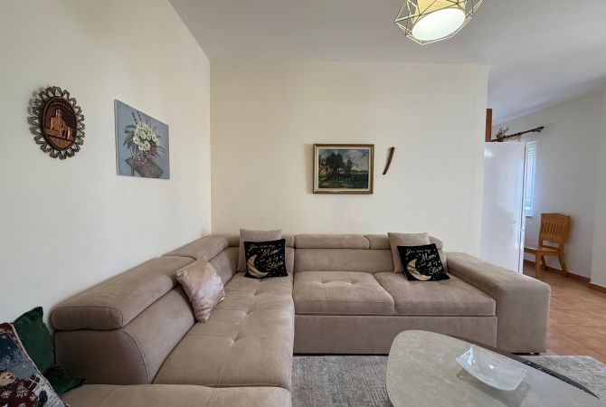 Shtepi me qera 1+1 ne Tirane - 650 Euro