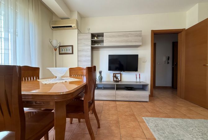 Shtepi me qera 1+1 ne Tirane - 650 Euro
