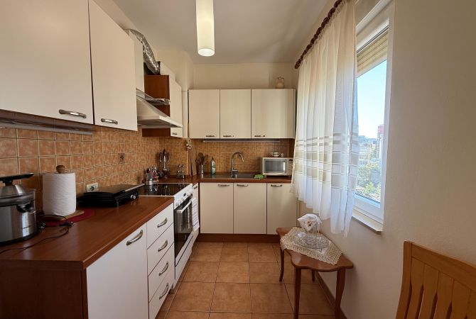 Shtepi me qera Apartament ne Tirane, 1+1, Mobilimi E mobiluar, Pagesa 650  Euro.