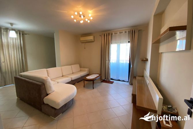 Shtepi me qera 1+1 ne Tirane - 450 Euro