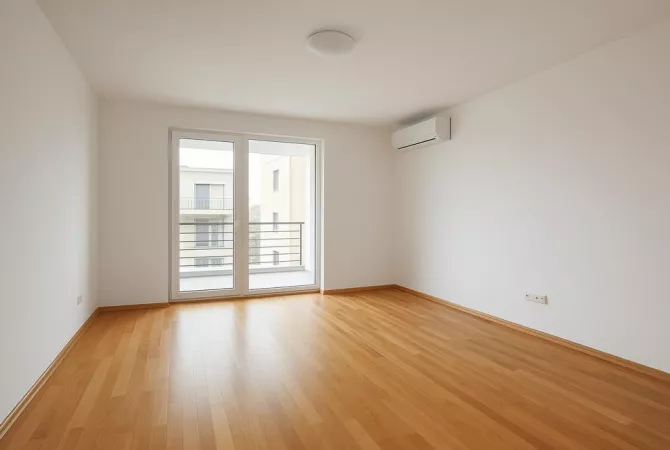 Ambient biznesi me qera 3+1 ne Tirane - 650 Euro