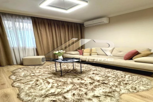 Shtepi me qera 1+1 ne Tirane - 900 Euro