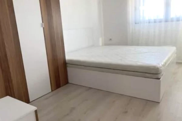 Shtepi me qera 2+1 ne Tirane - 570 Euro