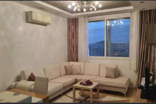 Shtepi me qera 2+1 ne Tirane - 600 Euro