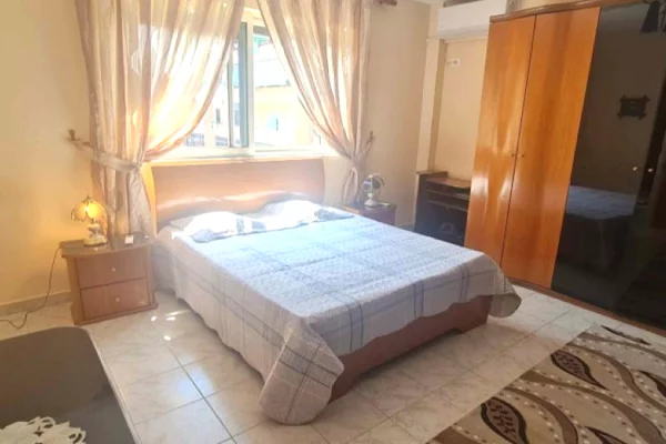 Shtepi me qera 3+1 ne Tirane - 500 Euro