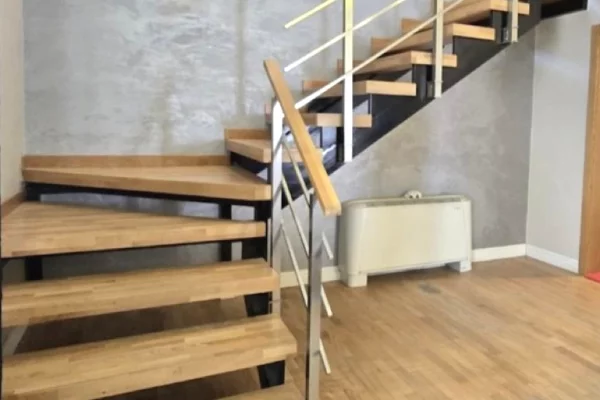 Shtepi me qera 3+1 ne Tirane - 1,000 Euro