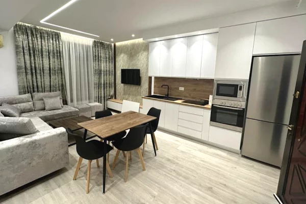 Shtepi me qera 1+1 ne Tirane - 700 Euro