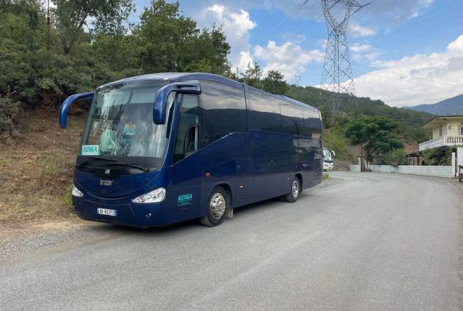 Makina ne shitje ne Tirane, Man, 2005 Diesel,Kambio Manual Pagesa 23,000  Euro.