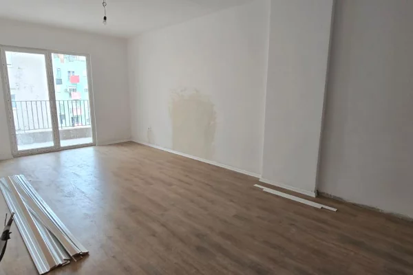 Apartment for sale in Tirana 2+1, Emty