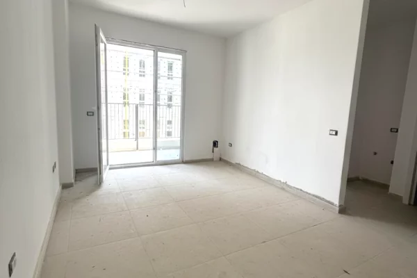 Apartment for sale in Tirana 1+1, Emty