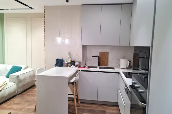 Shtepi me qera Apartament ne Tirane, 1+1, Mobilimi E mobiluar, Pagesa 450  Euro.
