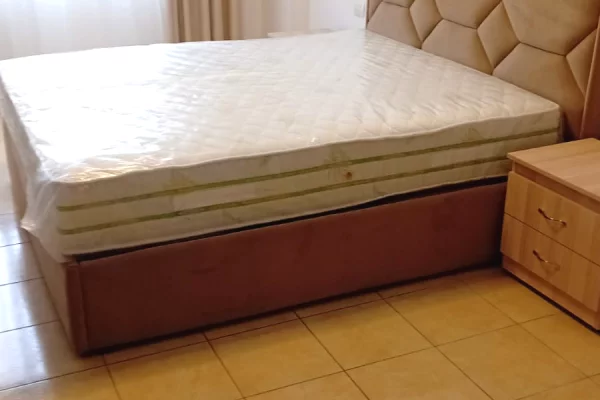 Shtepi me qera Apartament ne Tirane, 1+1, Mobilimi E mobiluar, Pagesa 50,000  Leke.