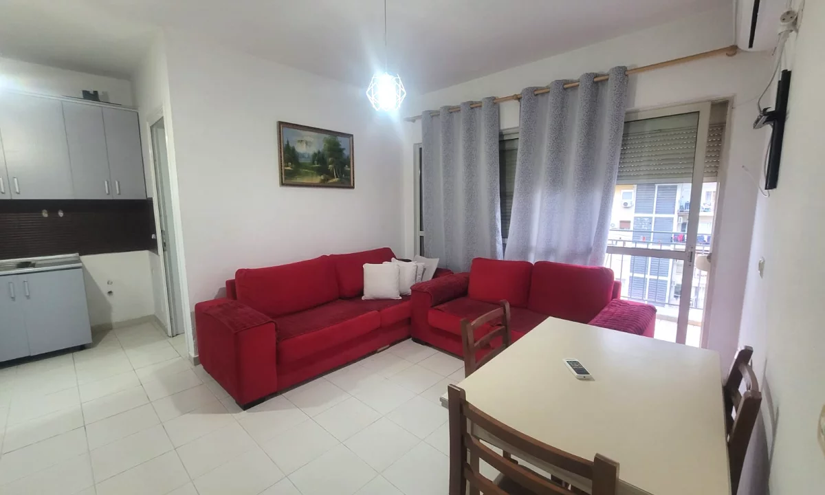 Shtepi me qera Apartament ne Tirane, 1+1, Mobilimi E mobiluar, Pagesa 450  Euro.