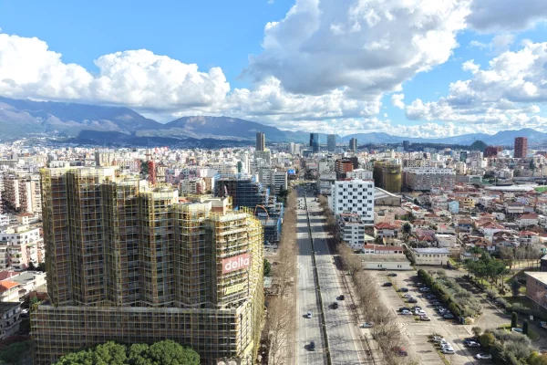 Shtepi ne shitje 2+1 ne Tirane - 160,000 Euro