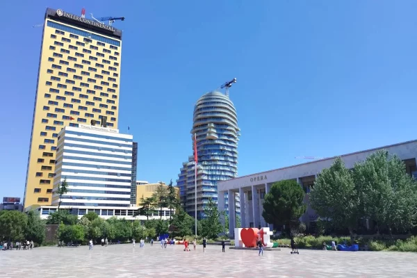 Apartment for sale in Tirana 2+1, Emty