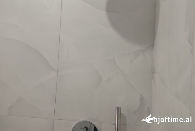 Shtepi me qera Apartament ne Tirane, 2+1, Mobilimi E mobiluar, Pagesa 540  Euro.