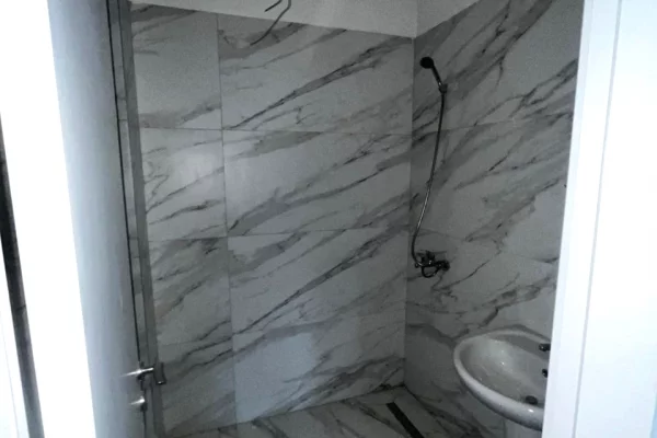 Shtepi ne shitje 2+1 ne Tirane - 180,000 Euro