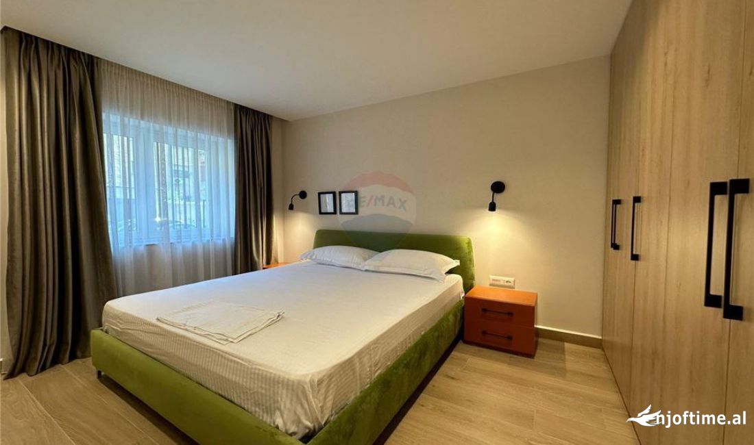 Shtepi me qera Apartament ne Tirane, 1+1, Mobilimi E mobiluar, Pagesa 550  Euro.