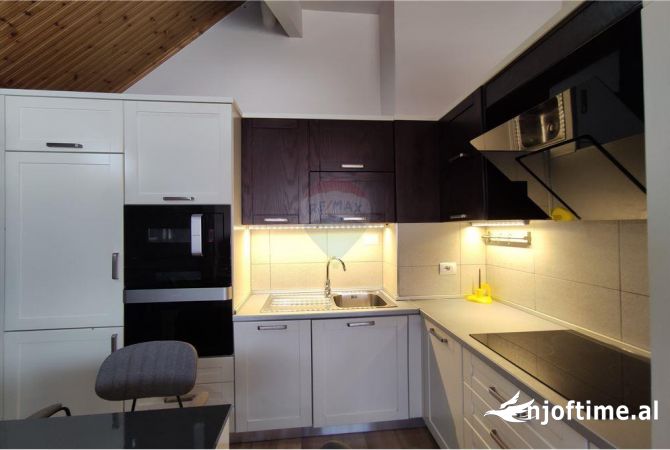 Shtepi me qera 2+1 ne Tirane - 700 Euro