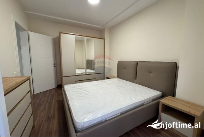 Shtepi me qera 2+1 ne Tirane - 70,000 Leke