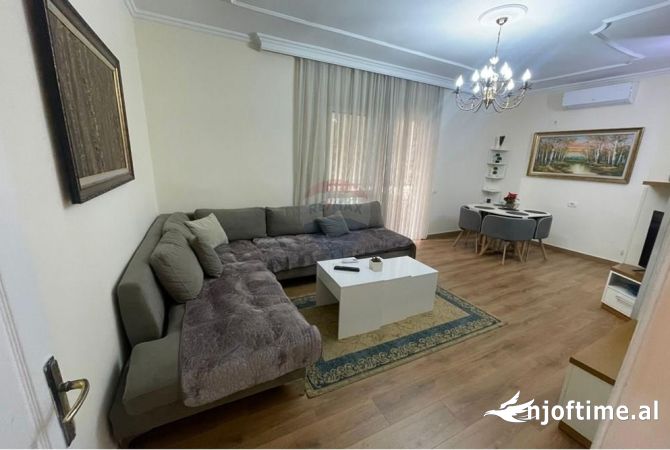 Shtepi me qera 2+1 ne Tirane - 600 Euro