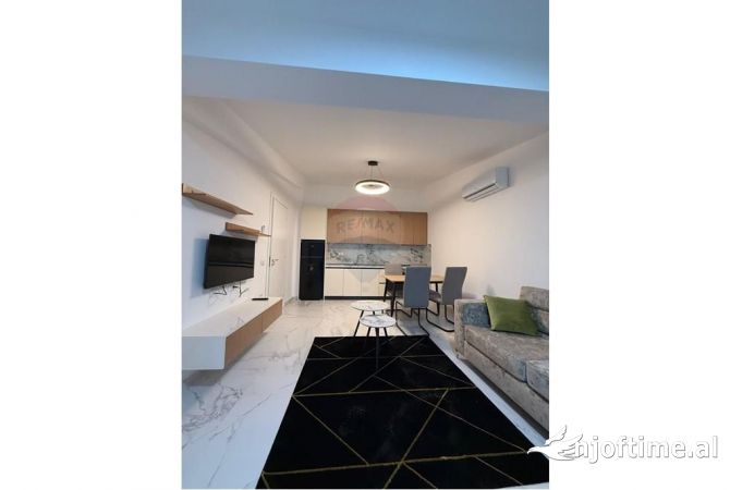 Shtepi me qera 1+1 ne Tirane - 450 Euro